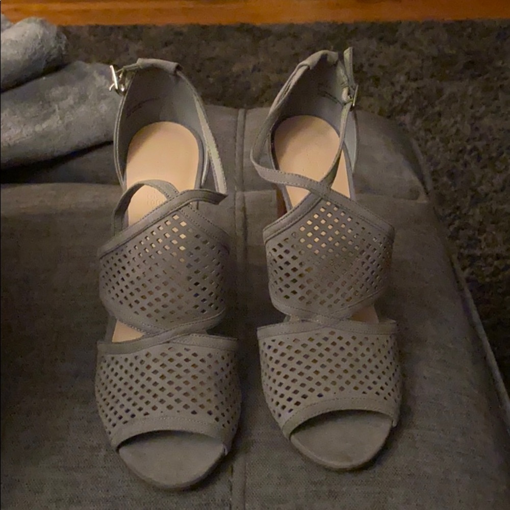 Gray Heels